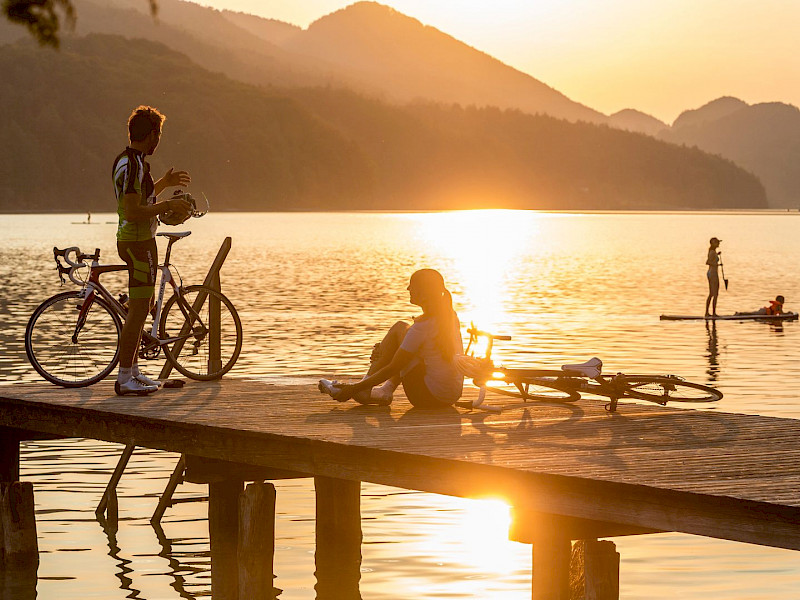 Bild rennrad_pause_fuschlsee_c_salzburgerland.800x600.jpeg